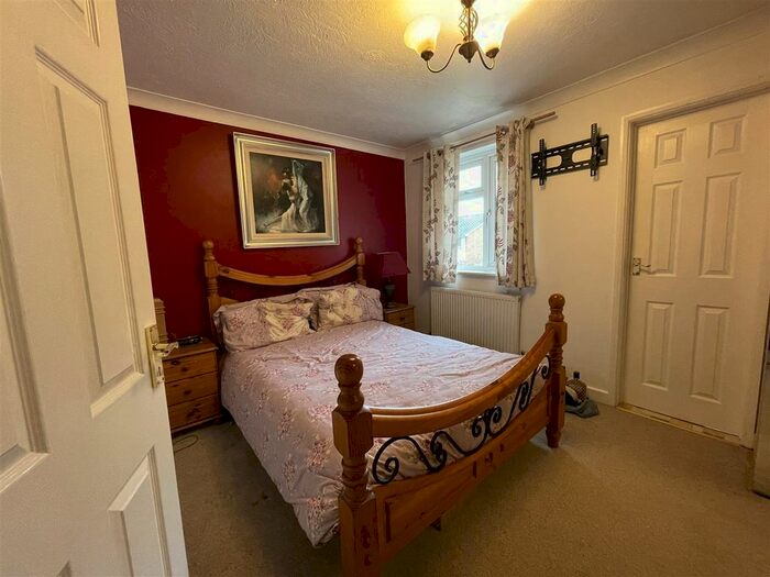 3 Bedroom Property To Rent In Filey Close, Sutton, SM2