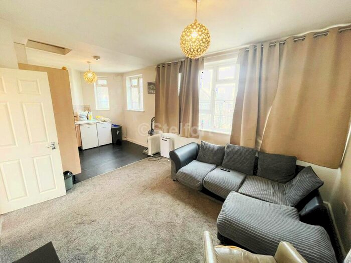 1 Bedroom Apartment To Rent In Court Road, London, SE9
