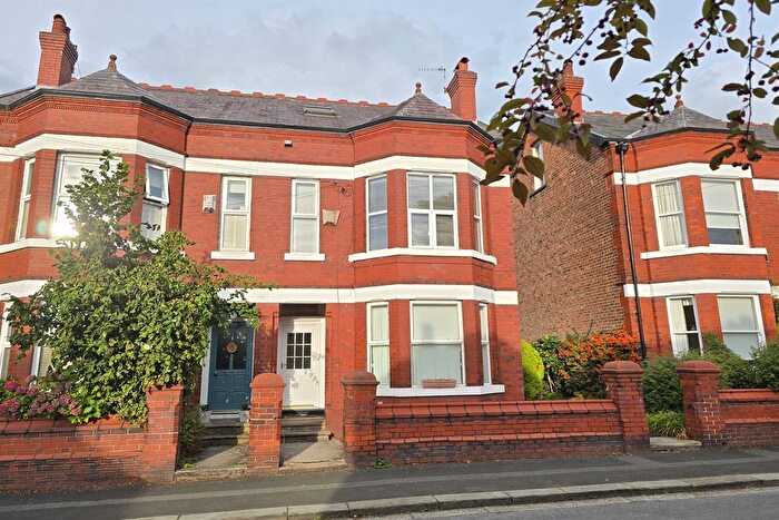 5 Bedroom Flat For Sale In Richmond Road, Altrincham, WA14