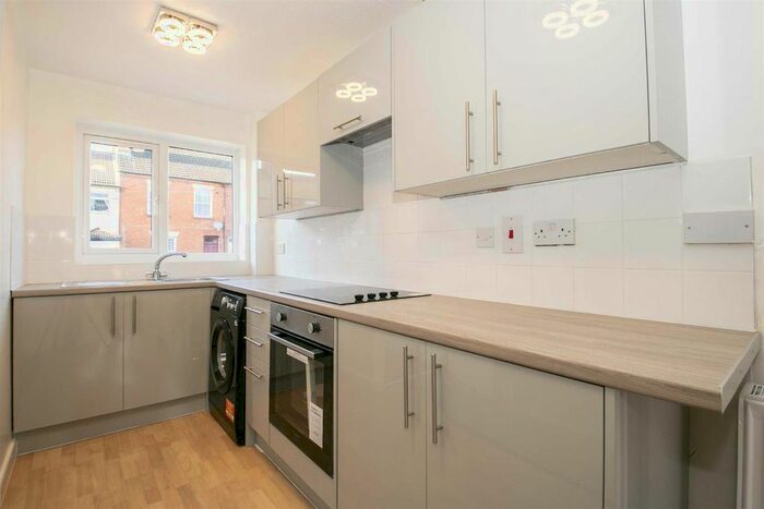 2 Bedroom Terraced House To Rent In North Street, New Bradwell, Milton Keynes, MK13