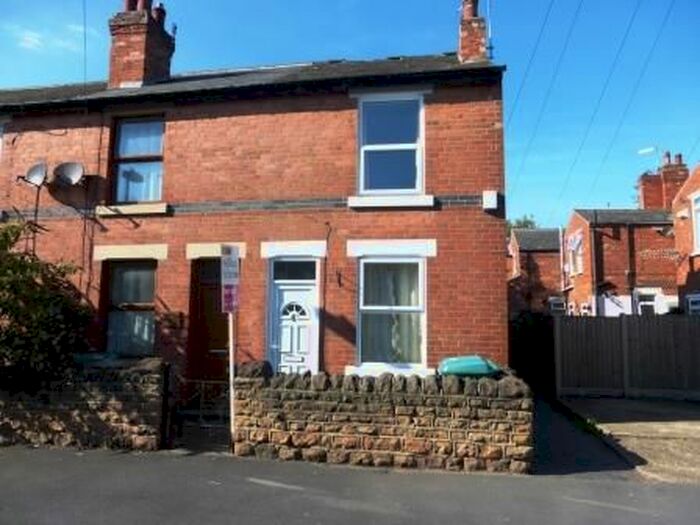 3 Bedroom End Of Terrace House To Rent In Chatsworth Avenue, Nottingham, NG7