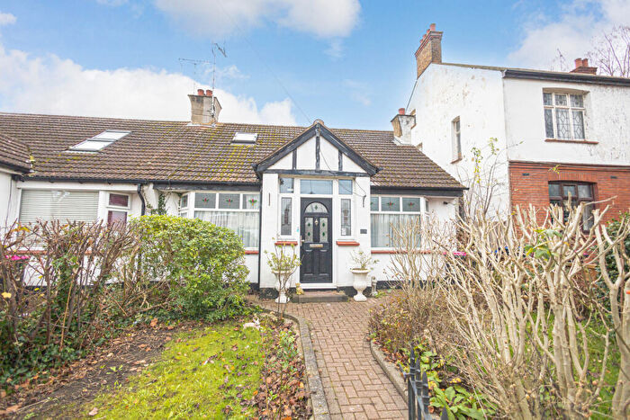 2 Bedroom Semi Detached House For Sale In Manchester Drive, Leigh-on-sea, SS9