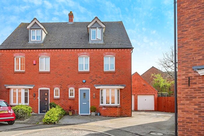 4 Bedroom Semi-Detached House For Sale In Mellor Drive, Alrewas, Burton-On-Trent, DE13