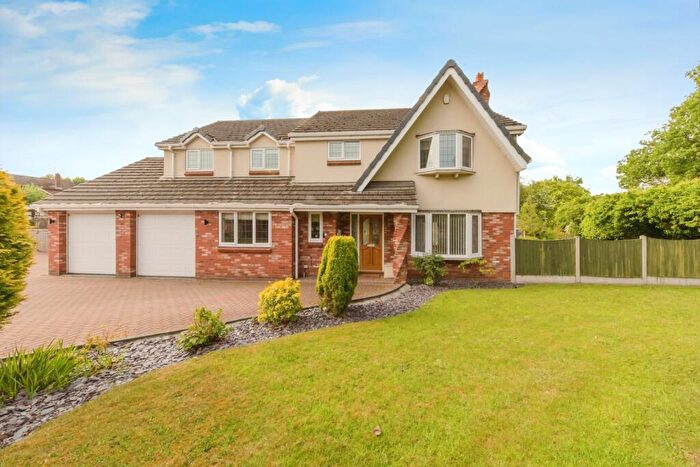 4 Bedroom Detached House For Sale In Rowan Close, Lawton Heath End, Church Lawton, Stoke-on-Trent, ST7