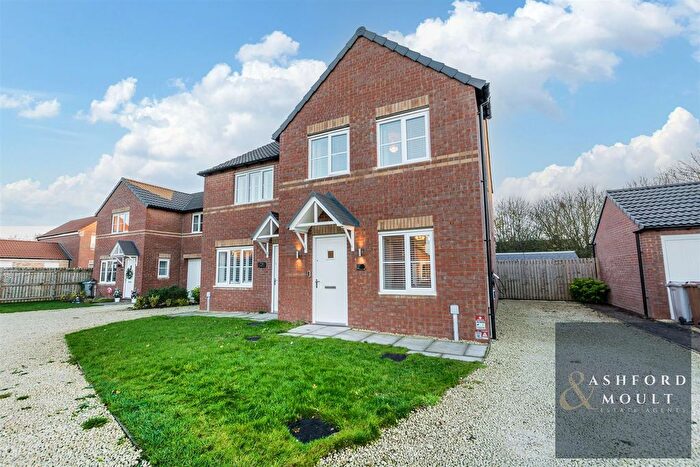 3 Bedroom Semi Detached House For Sale In Swan Lane, New Ollerton, Newark, NG22
