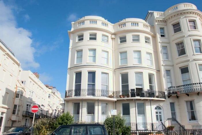 2 Bedroom Apartment To Rent In Marine Parade, Brighton, BN2