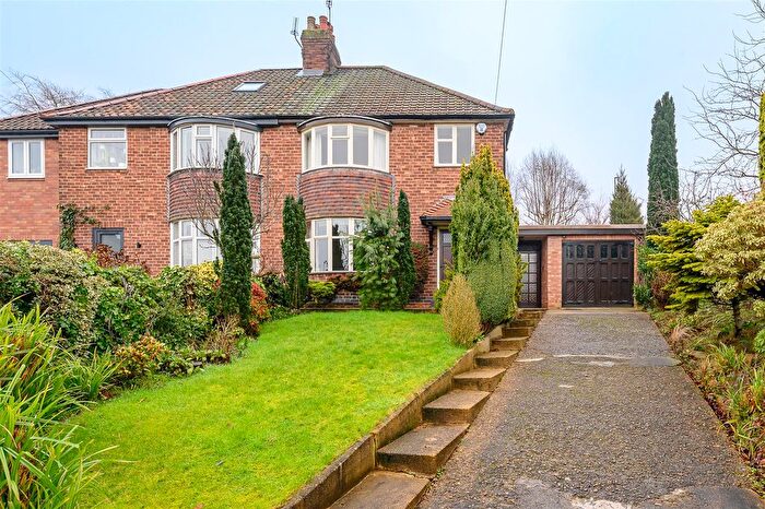 3 Bedroom Semi Detached House For Sale In Barbara Grove, Holgate, York, YO24