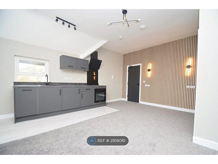 1 Bedroom Flat To Rent In Alma Square, Scarborough, YO11