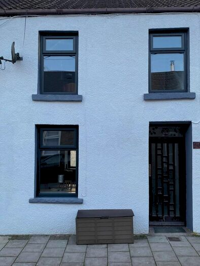 3 Bedroom Terraced House To Rent In High Street, Pontycymer, Bridgend, CF32