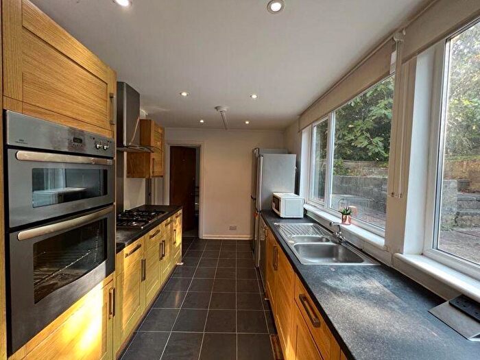 8 Bedroom Semi-Detached House To Rent In Moulsecoomb Way, Brighton, BN2