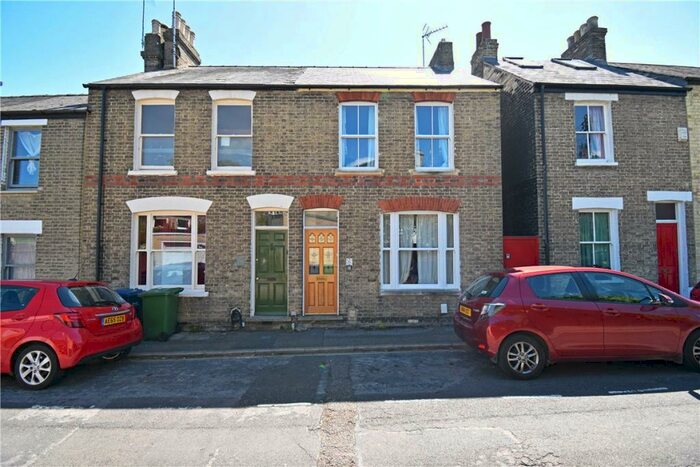 3 Bedroom Semi-Detached House To Rent In Arthur Street, Cambridge, CB4