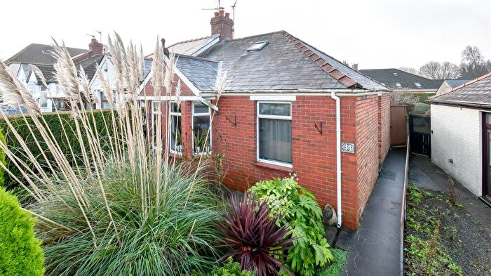 2 Bedroom Semi-Detached Bungalow For Sale In Pontypridd Road, Barry, CF62