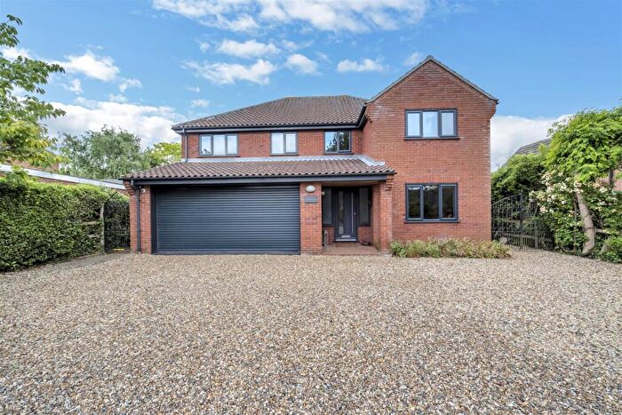 4 Bedroom Detached House For Sale In Rushbrooke Lane, Bury St. Edmunds, IP33