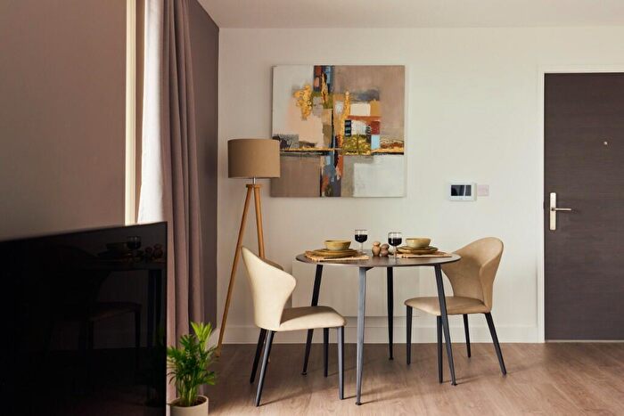 1 Bedroom Apartment To Rent In Avebury Boulevard, Milton Keynes, Buckinghamshire, MK9