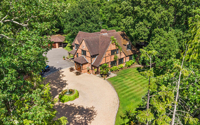 7 Bedroom Detached House For Sale In Earleydene, Ascot, SL5