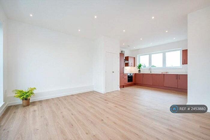 3 Bedroom Penthouse To Rent In Forest Gate, Forest Gate, London, E7