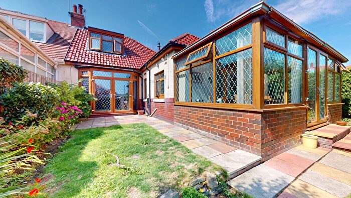 3 Bedroom Semi-detached Bungalow For Sale In Northfield Road, South Shields, NE33