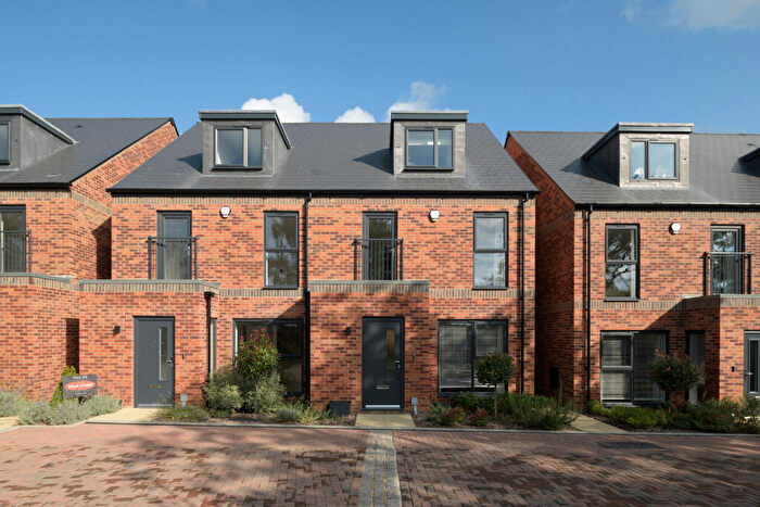 3 Bedroom Semi-Detached House For Sale In The Fairways, Burgess Hill, RH15