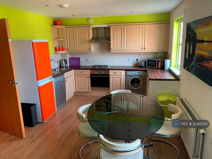 3 Bedroom Flat To Rent In Regent Walk, Aberdeen, AB24