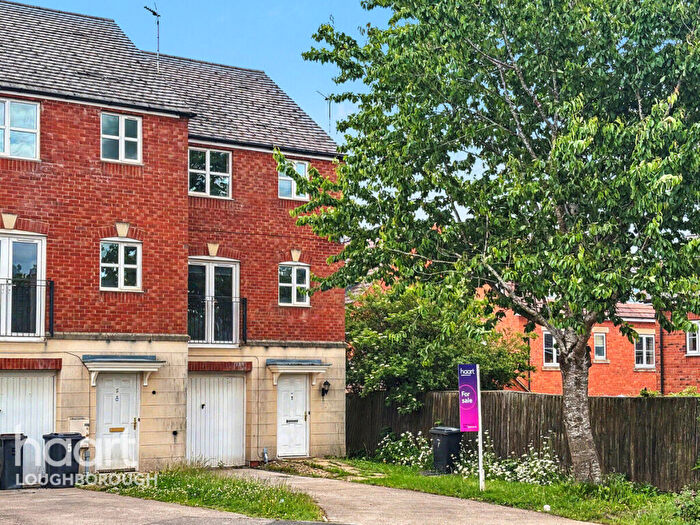 4 Bedroom Town House For Sale In All Saints Close, Coalville, LE67