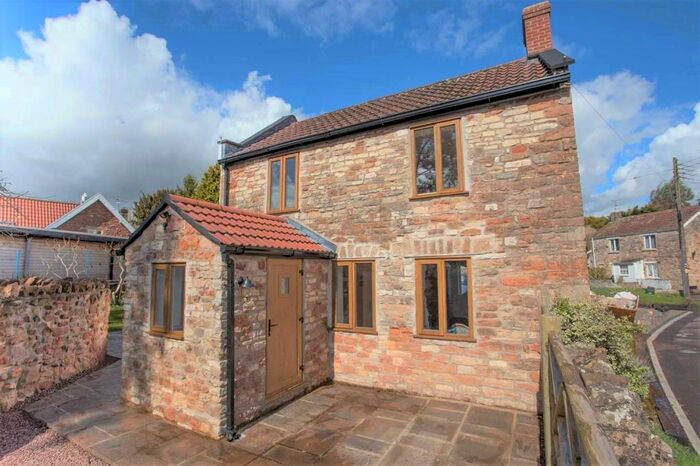 3 Bedroom Detached House To Rent In Chew Magna, Bristol, BS40