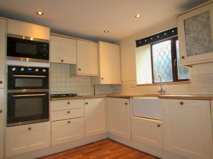2 Bedroom Cottage To Rent In Ffolt Cottages, Glanwydden, LL31