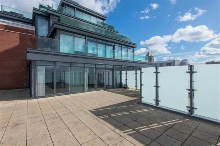 2 Bedroom Flat To Rent In Compass House, Chelsea Creek, Park Street, London, SW6