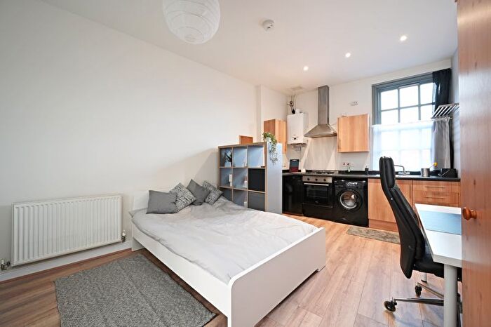 Studio To Rent In Whitecroft Works, Furnace Hill, Sheffield, S3