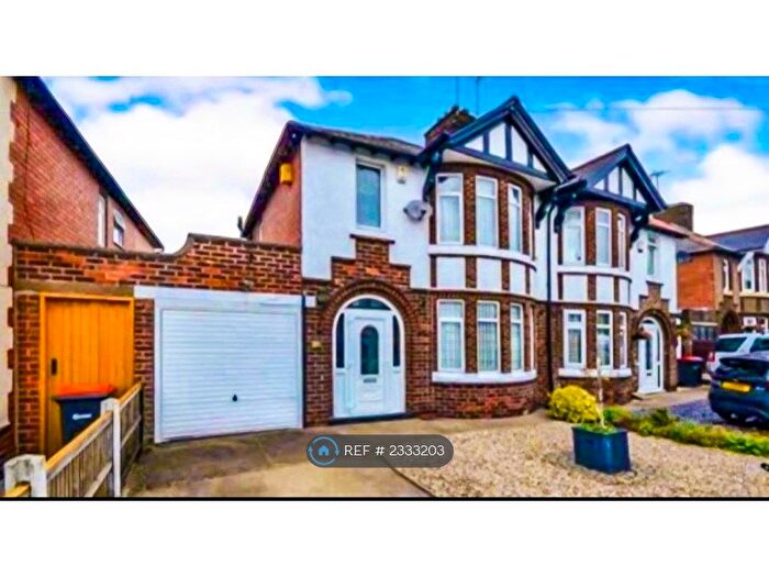 3 Bedroom Semi-Detached House To Rent In Dalestroth Road, Nottinghamshire, NG17