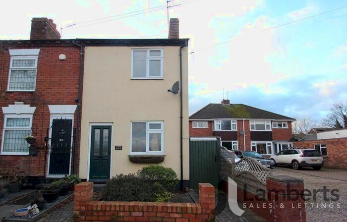 2 Bedroom Property To Rent In Alcester Road, Studley, B80