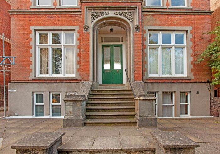 1 Bedroom Flat To Rent In Osborne Road Windsor, SL4