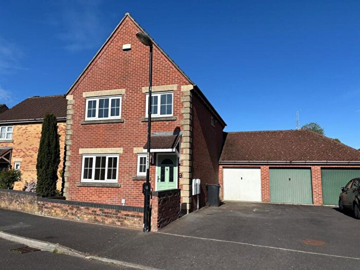 3 Bedroom Detached House For Sale In Brionne Way, Shaftesbury, SP7