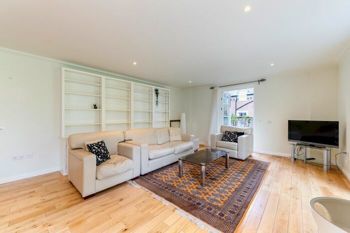 3 Bedroom Flat To Rent In Vincent Square, London, SW1P