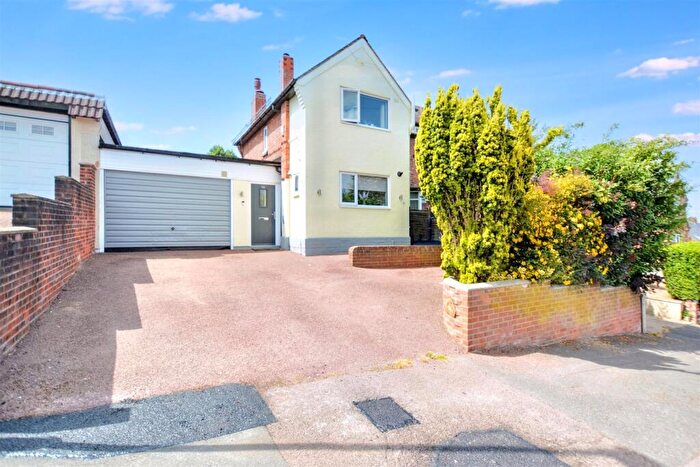 3 Bedroom Semi-Detached House For Sale In Queens Avenue, Ilkeston, DE7