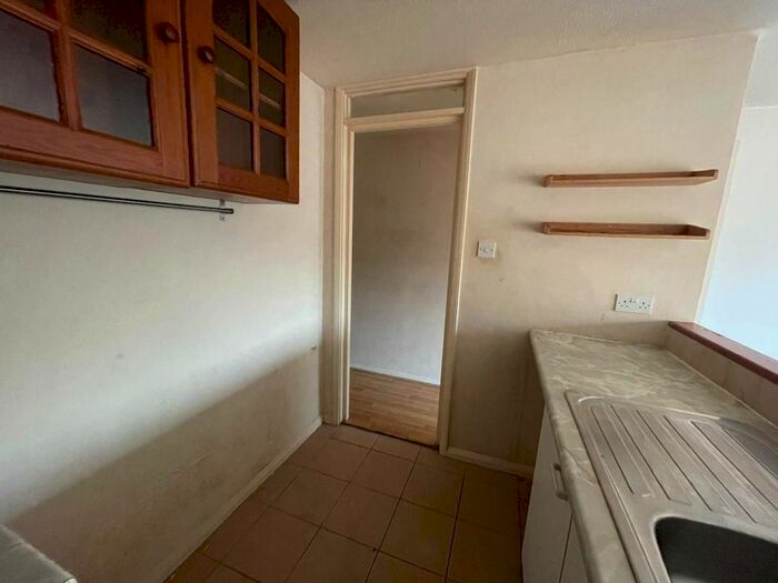 1 Bedroom Flat To Rent In Archway Court, Springvale South, Dartford DA1