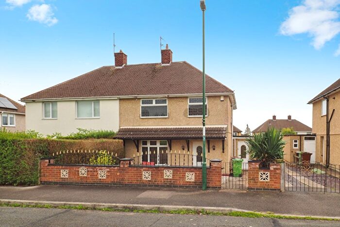 3 Bedroom Semi-detached House For Sale In Bosden Close, Bilborough, Nottingham, NG8