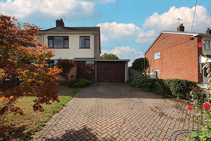 3 Bedroom Semi-Detached House For Sale In Upper Stone Close, Frampton Cotterell, BS36