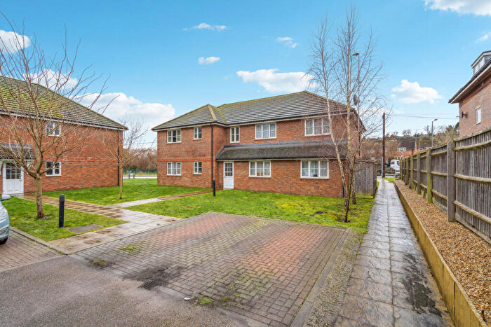 2 Bedroom Apartment For Sale In Skylark House, Chesham, HP5