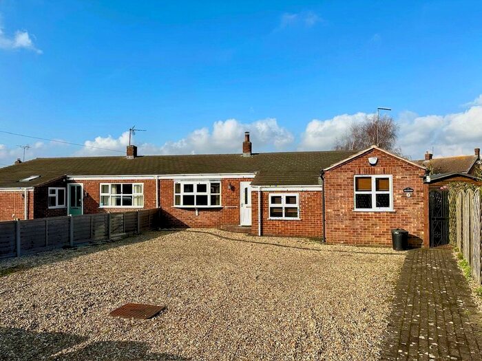 3 Bedroom Semi-Detached Bungalow For Sale In Brocklebank Close, Bassingham, Lincoln, LN5