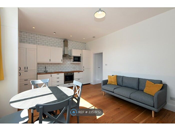 1 Bedroom Flat To Rent In Burgoyne Road, London, N4