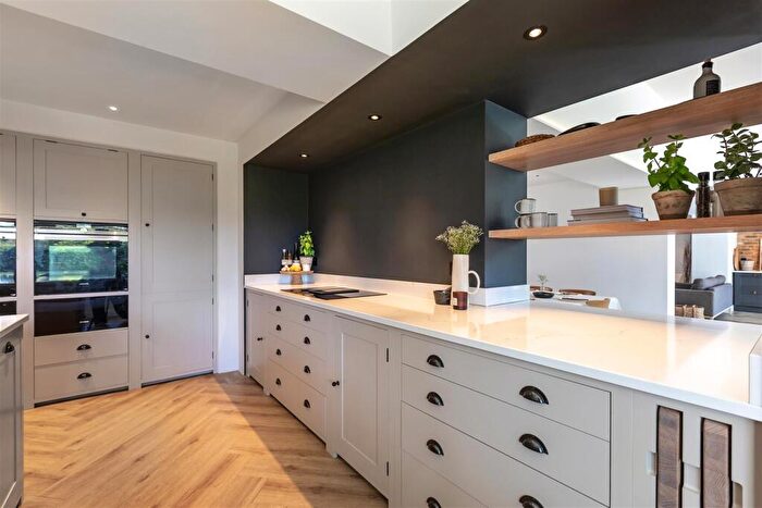 4 Bedroom Detached House For Sale In The Peak, Rowland's Castle, PO9