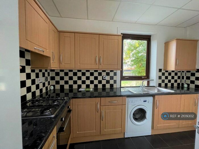 2 Bedroom Flat To Rent In Izatt Terrace, Clackmannan, FK10