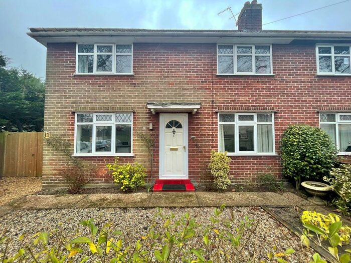 3 Bedroom Semi-Detached House To Rent In Beverley Road, Norwich, NR5