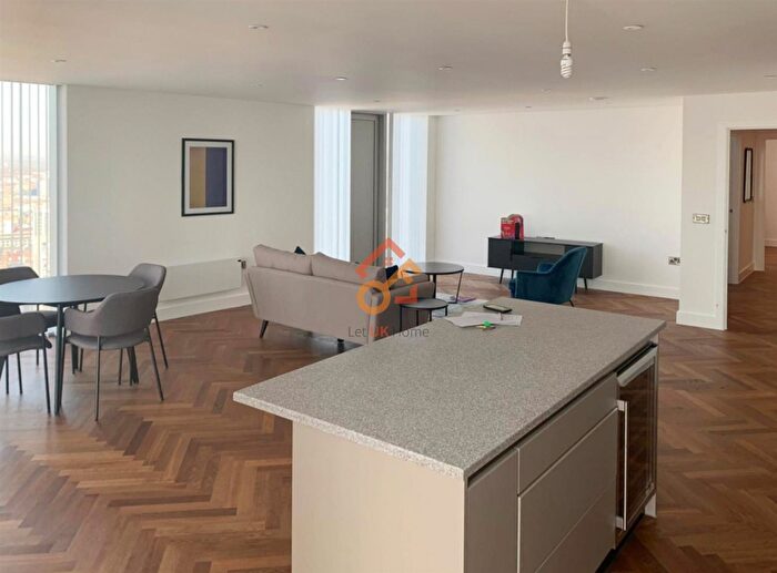 2 Bedroom Flat To Rent In East Tower, Deansgate Square, Owen Street, Manchester, M15