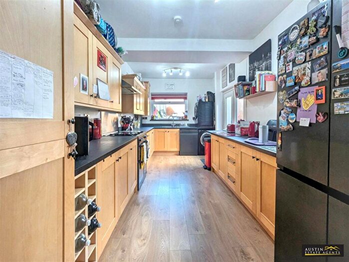 3 Bedroom Semi-Detached House For Sale In Clearmount Road, Rodwell, Weymouth, DT4