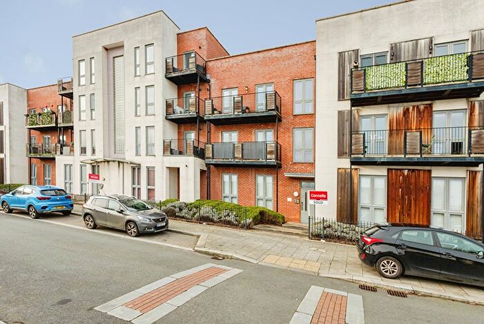 2 Bedroom Flat For Sale In The Square, Northampton, Northamptonshire, NN5