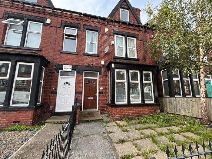 5 Bedroom Terraced House To Rent In Estcourt Terrace, Headingley, Leeds, LS6