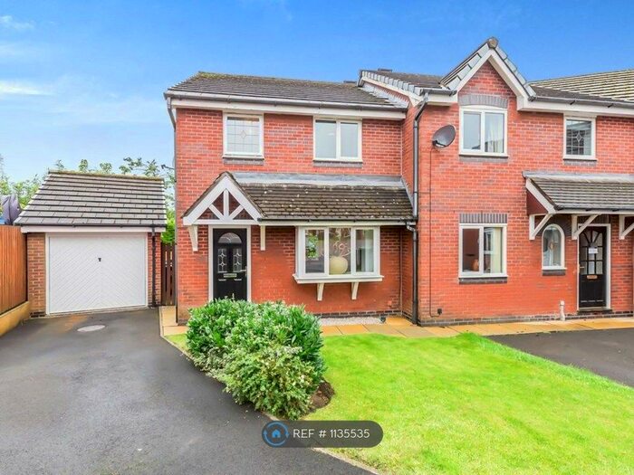 3 Bedroom Semi-Detached House To Rent In Holden Wood Drive, Haslingden, Rossendale BB4