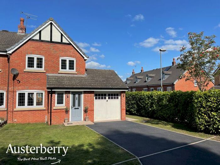 3 Bedroom Town House To Rent In Beaumont Rise, Blythe Bridge, Stoke-On-Trent, Staffordshire, ST11