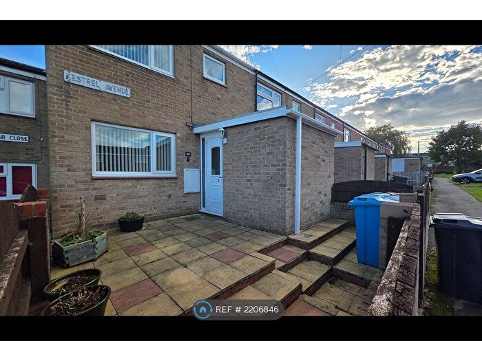 3 Bedroom Terraced House To Rent In Kestrel Avenue, Bransholme, Hull, HU7